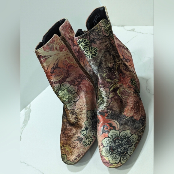 Bamboo velvet floral multi color ankle bootie boot size zip block heel size 7 - Picture 4 of 11